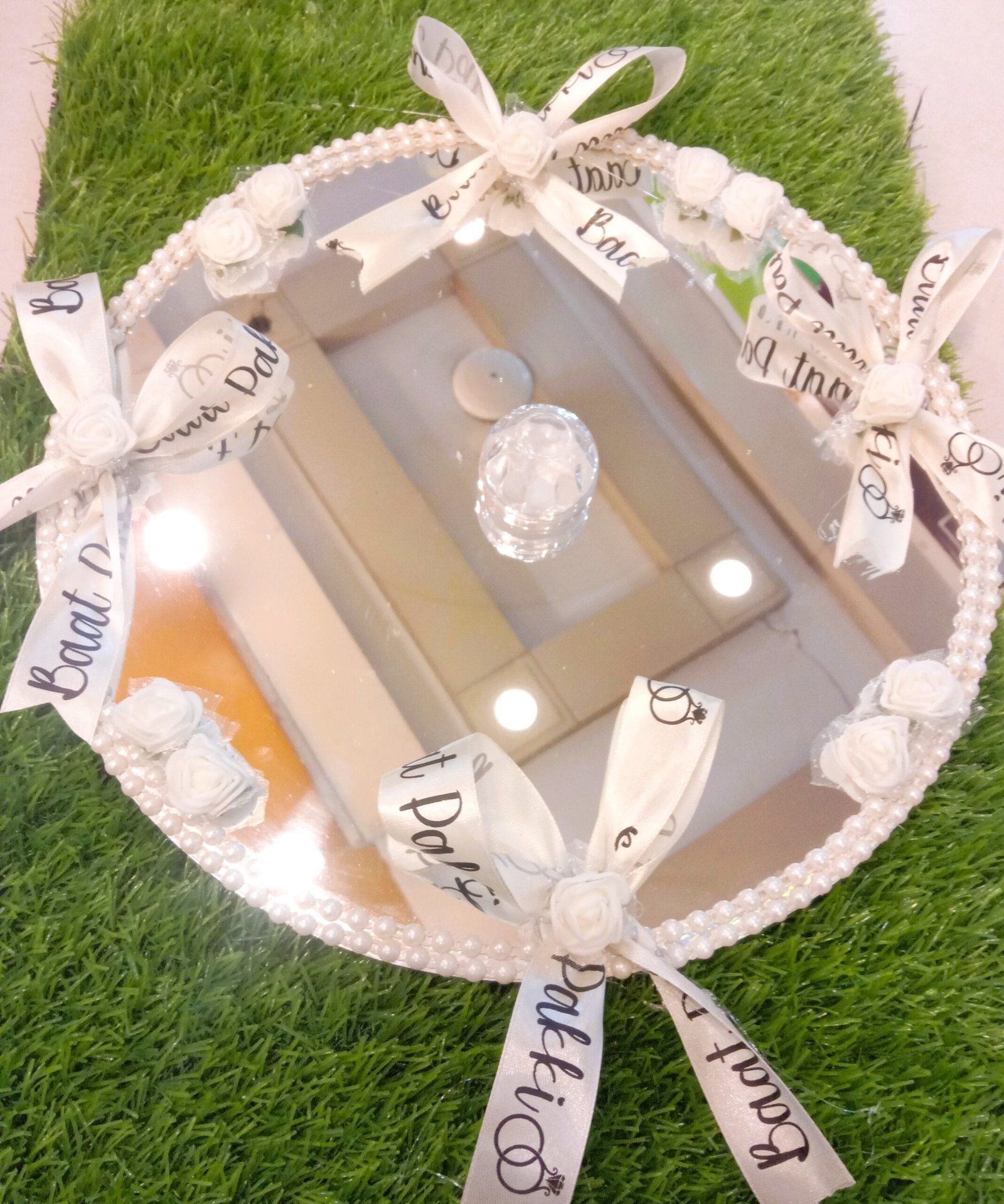 Baat Pakki Ring Tray for Engagement / Baat Pakki / Date Fix (White Theme) (Single Ring)